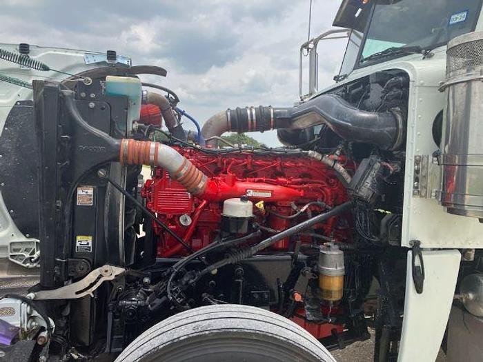 Used 2012 Peterbilt 388 truck