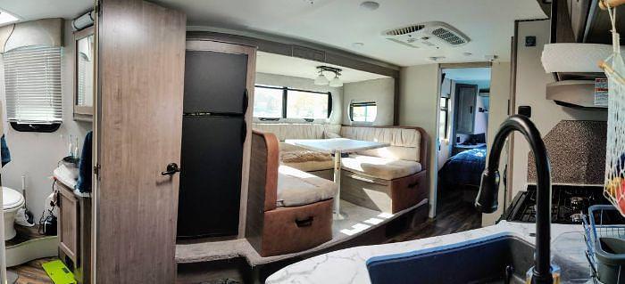 Used 2020 Lance 2445