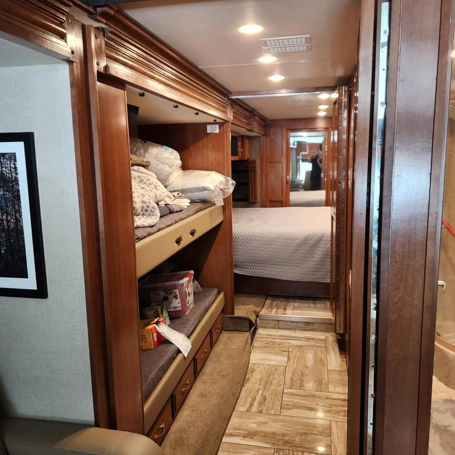Used 2017 Fleetwood Discovery 39G