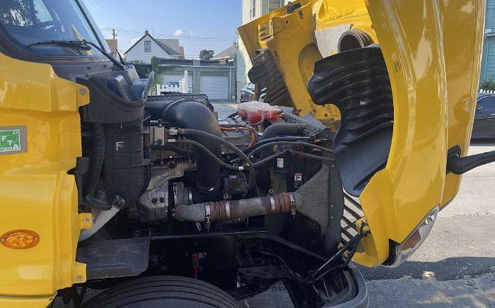 Used 2016 Freightliner Cascadia 125