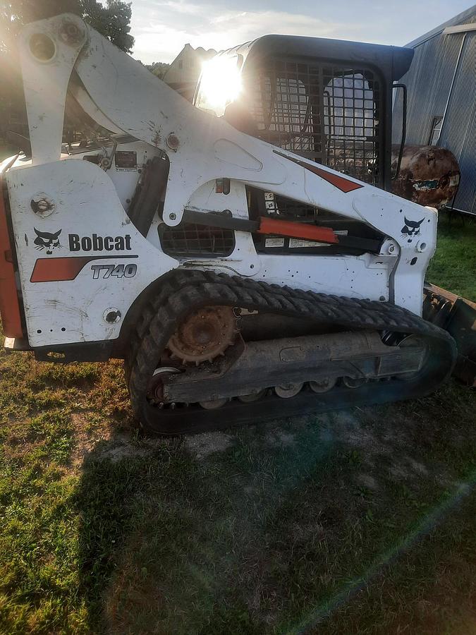 Used 2018 Bobcat T-740 Skid Loader