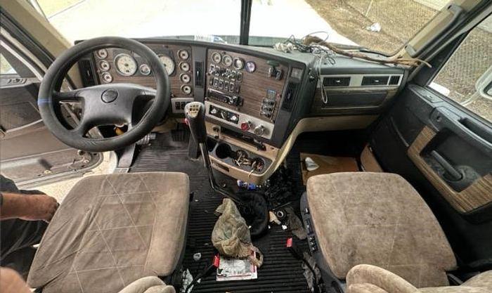 Used 2016 Freightliner CORONADO 132