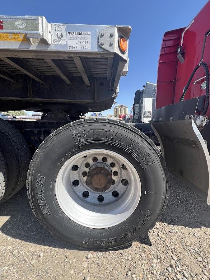 Used 2015 Peterbilt 579