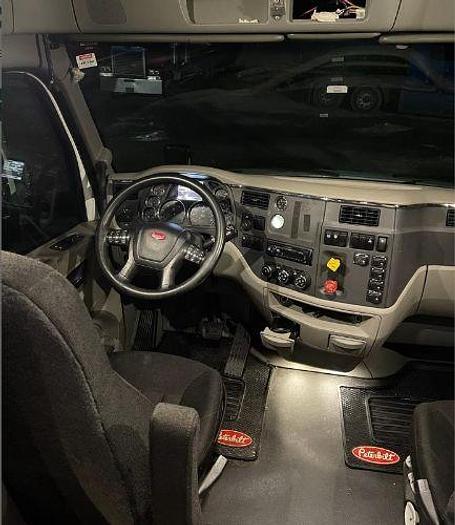 Used 2019 Peterbilt 579
