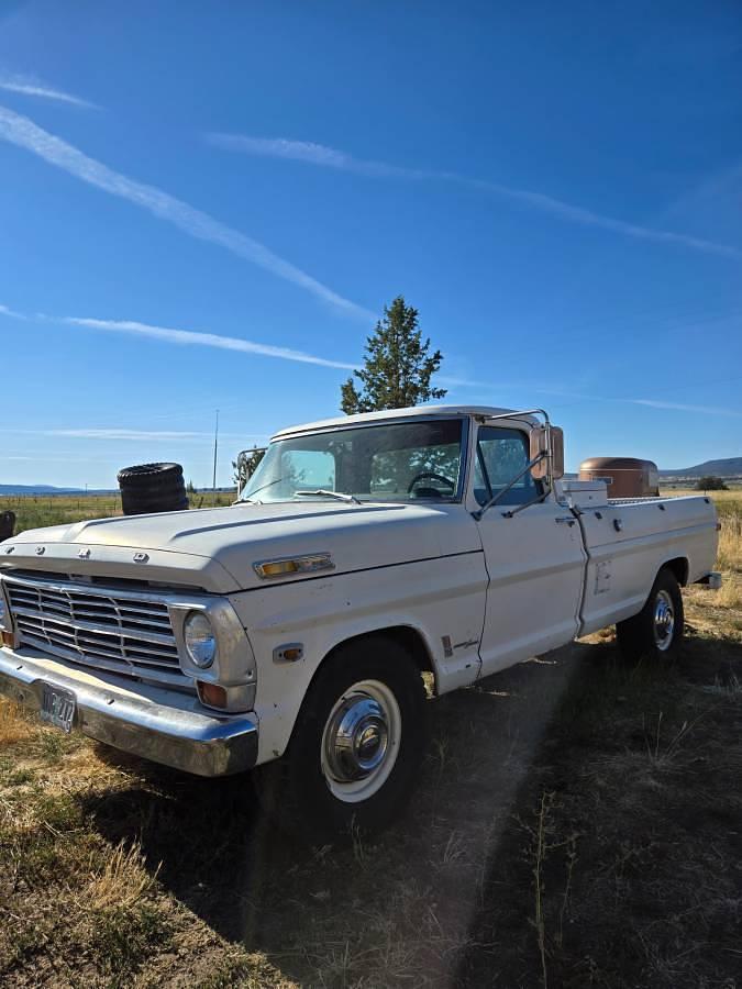 Used 1969 Ford 390 camper special