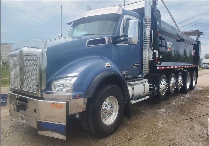 Used 2022 KENWORTH T880 Dump Truck