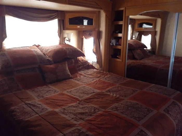 Used 2009 Crossroads Seville 38ft 5th Wheel