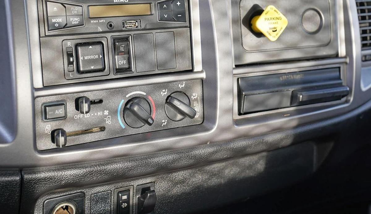 Used 2015 Hino 338