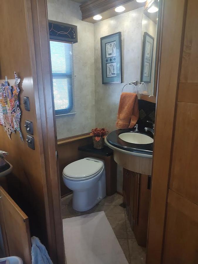 Used 2011 Itasca Ellipse 40CD