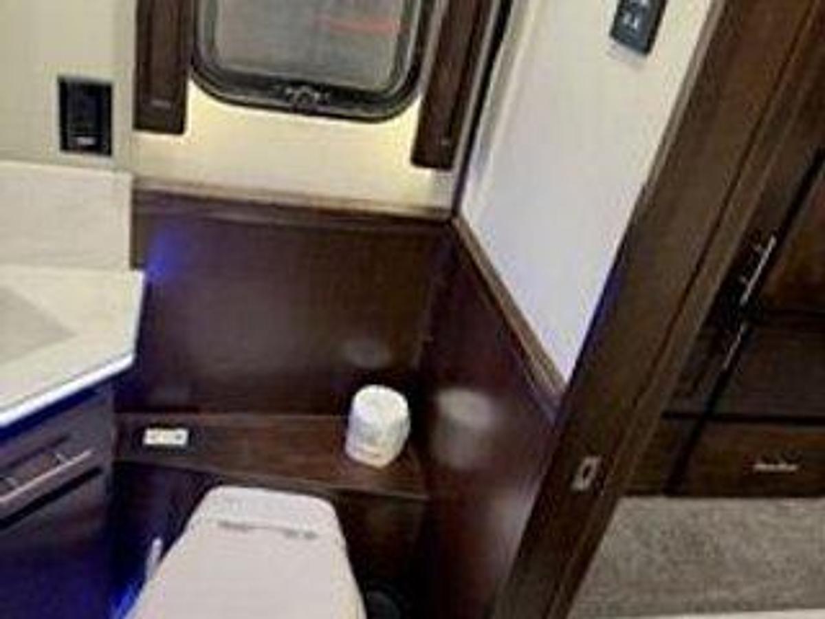 Used 2021 Renegade Ikon 2509GS