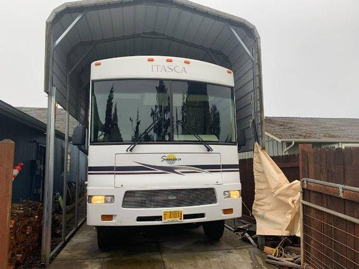 Used 2005 Winnebago Itasca Sunova 30B