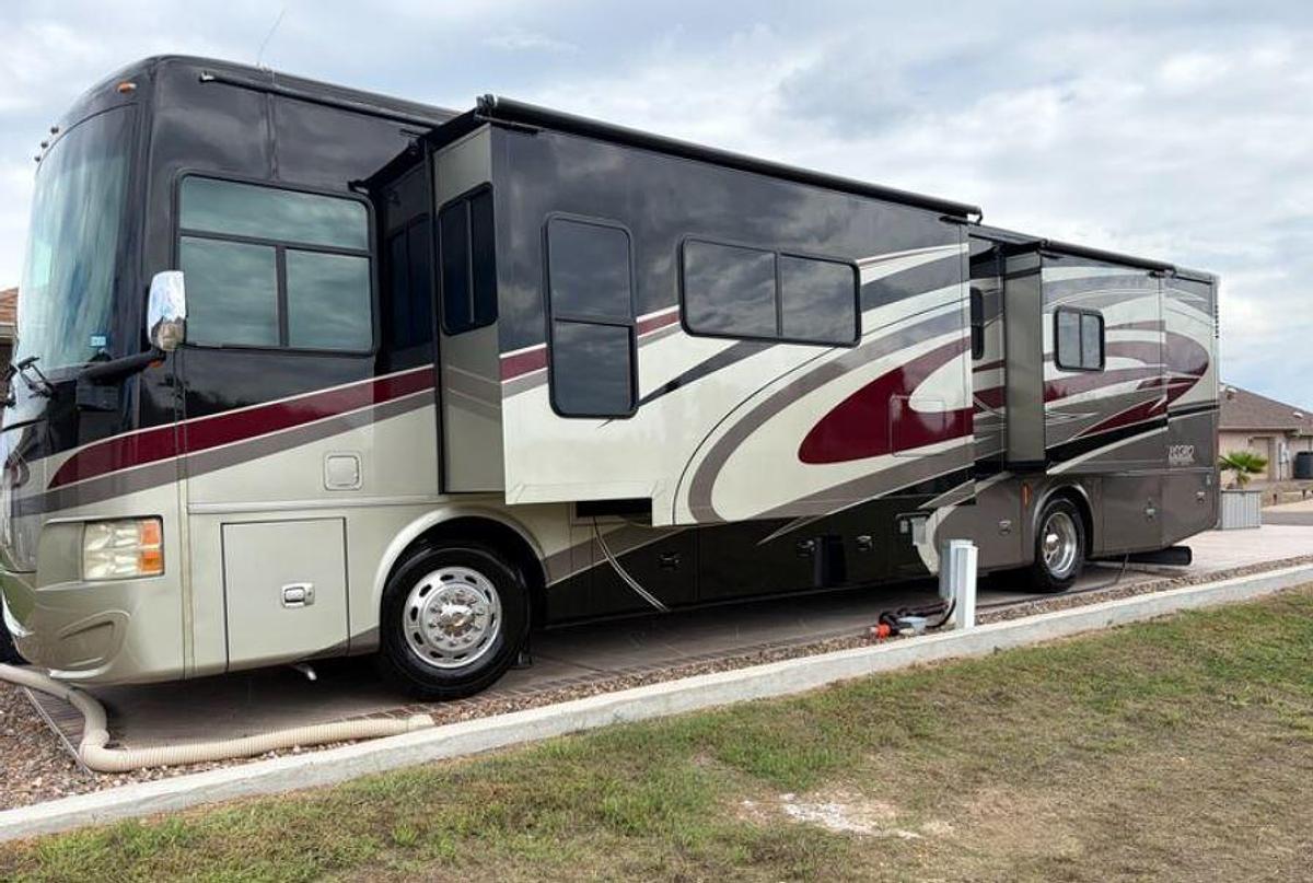 Used 2015 Tiffin Allegro RED 38QRA
