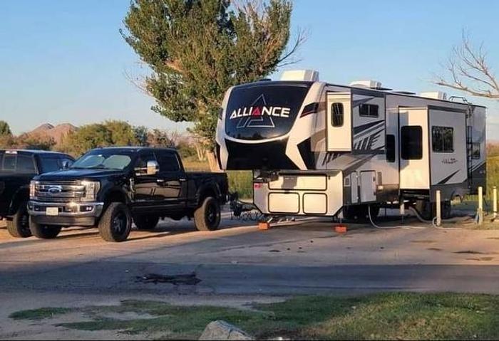 Used 2022 Alliance RV Valor 40V13