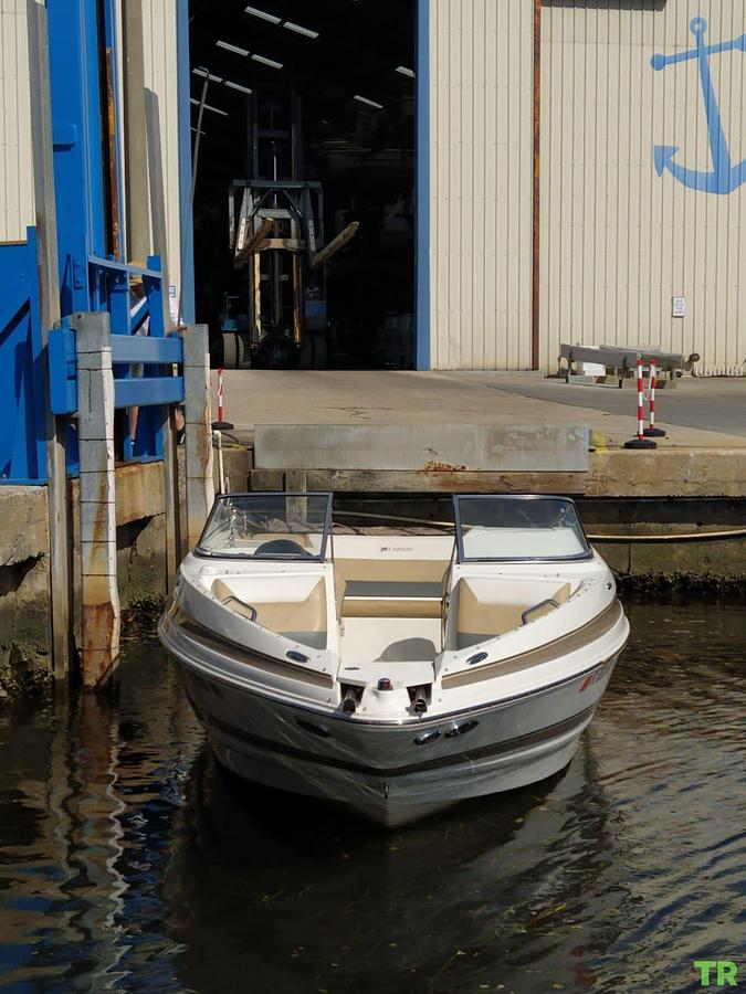Used 2004 Larson LXI 248 Bowrider Boat