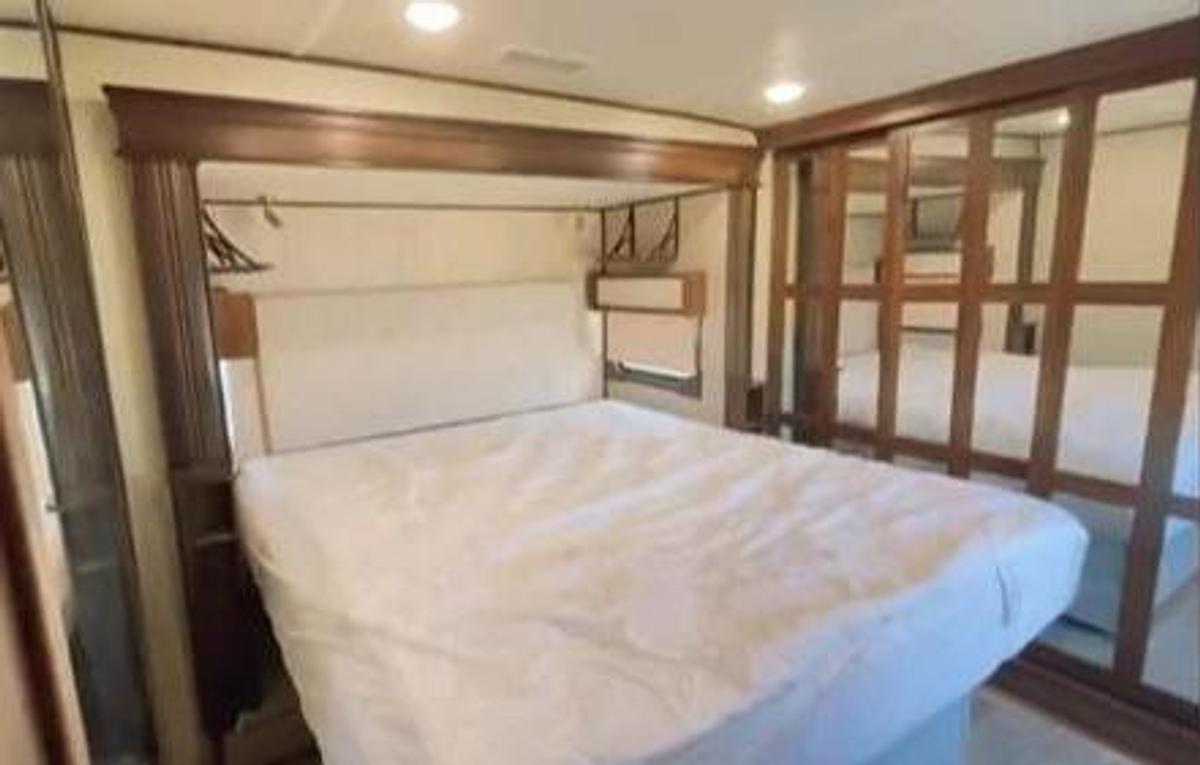 Used 2020 Forest River Columbus 366RL