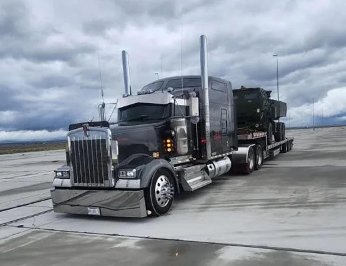 Used 2020 Kenworth W900l
