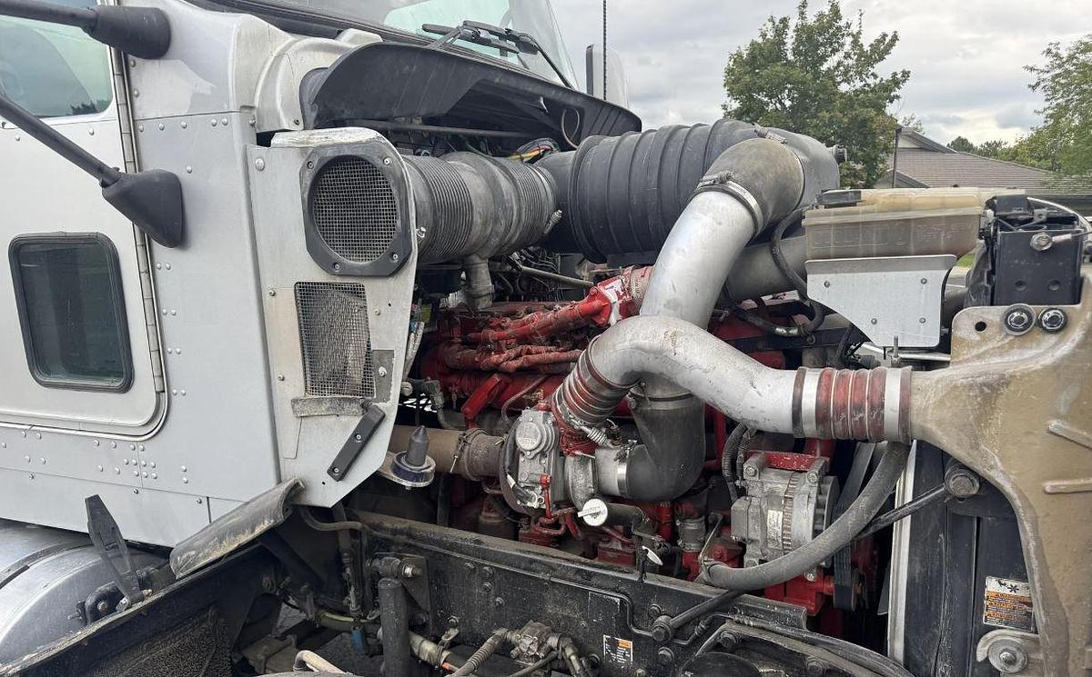 Used 2009 KENWORTH T800 Dump Truck