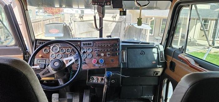 Used 1998 Peterbilt 379 EXHD