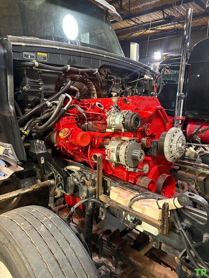 Used 2020 International LoneStar Sleeper Truck