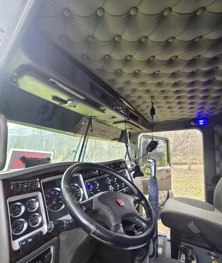 Used 2015 Kenworth T800 Dump Truck