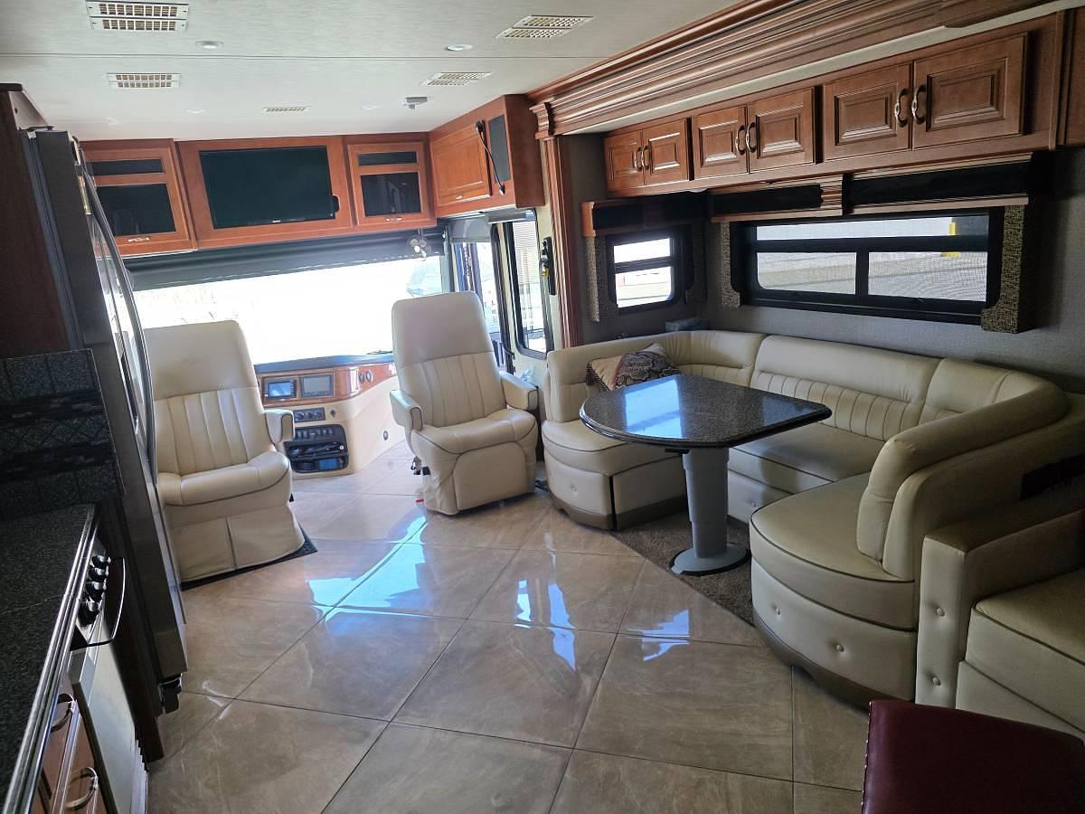 Used 2015 Fleetwood Discovery 40G Class A Motorhome