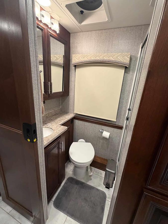 Used 2022 Forest River Berkshire 40F