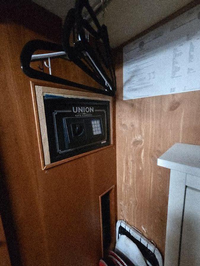 Used 2006 Tiffin Allegro Bus 42QDP