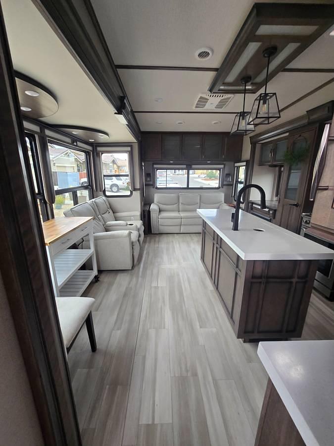 Used 2022 Grand Design Solitude 378 Mbs