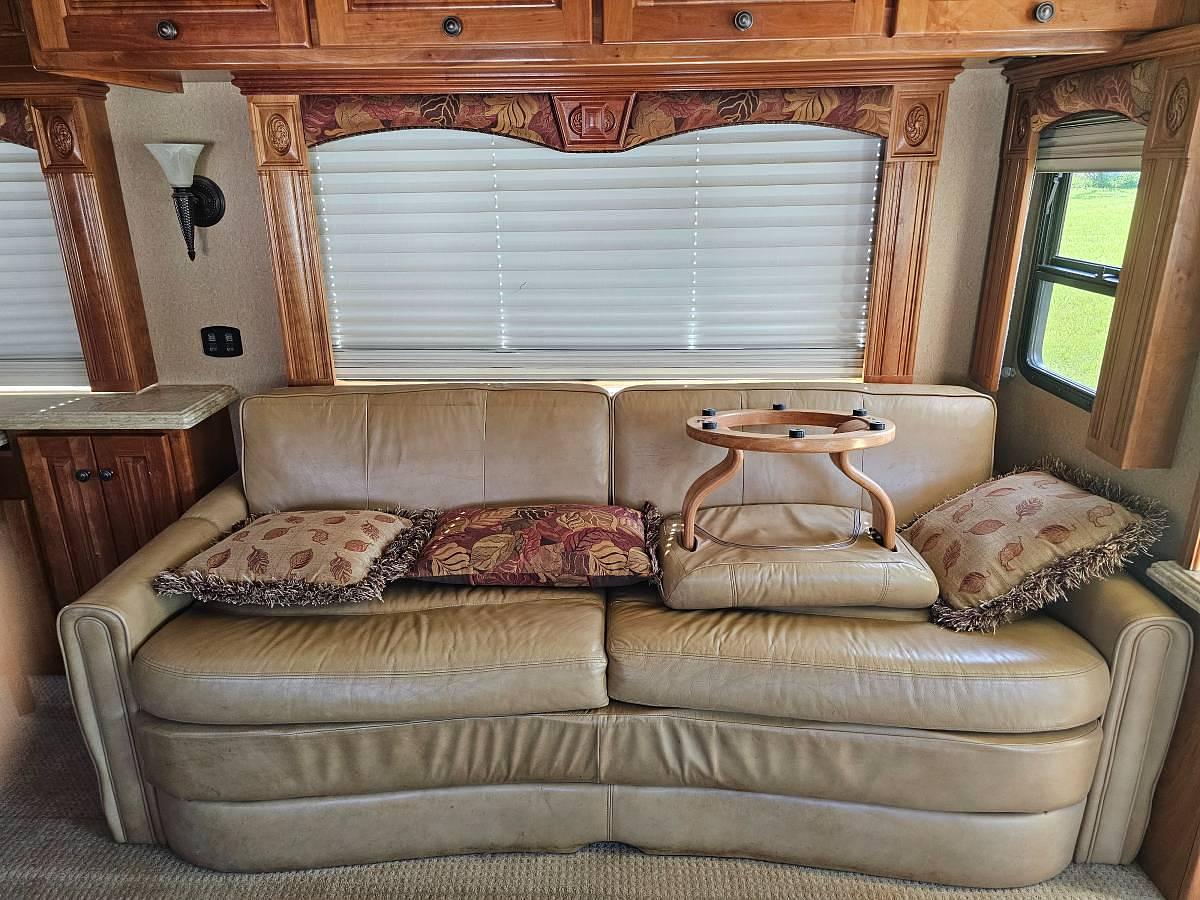 Used 2009 Monaco Dynasty 45 Stafford Iv