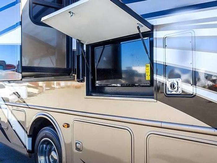 Used 2017 Thor Motor Coach Palazzo 36.1