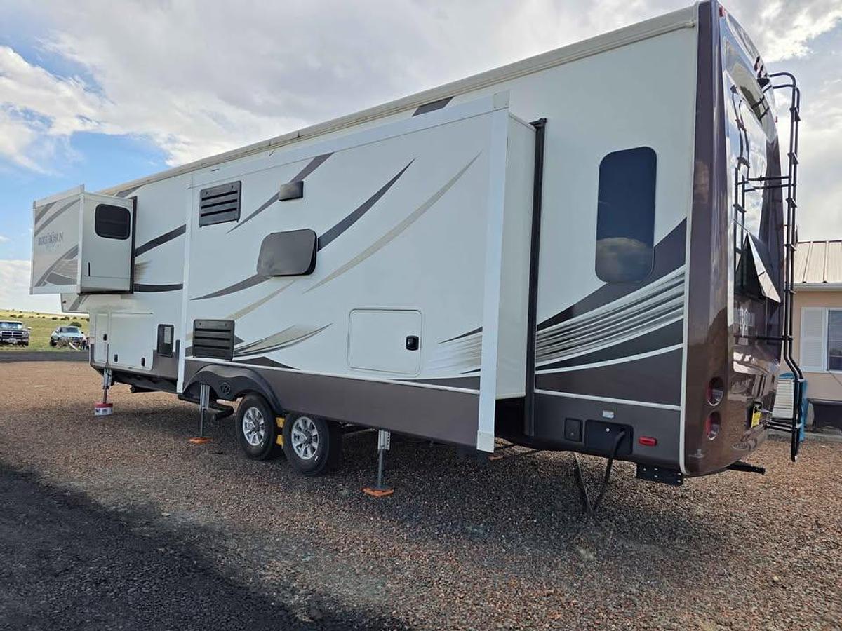 Used 2016 Heartland Bighorn 3575EL Fifth Wheel