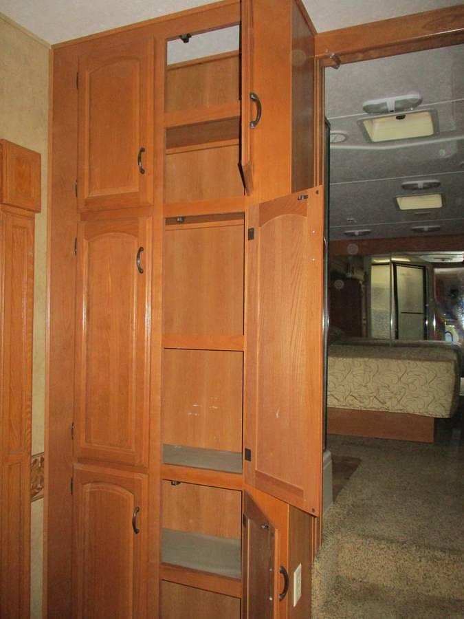 Used 2009 Keystone Montana 3400RL