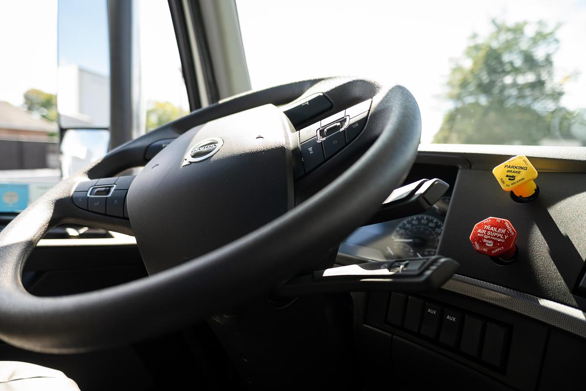 Used 2024 Volvo 300 Day Cab Semi Truck