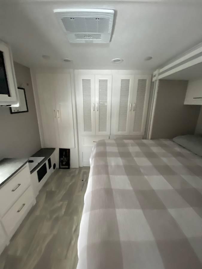 Used 2022 Coachmen Sportscoach 339DS