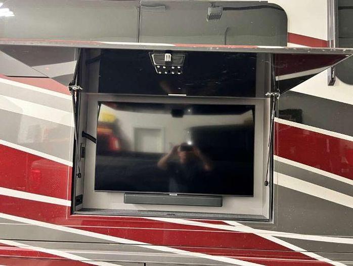 Used 2023 Newmar Dutch Star 4369