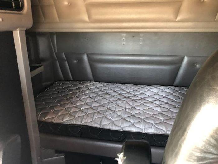 Used 2006 Peterbilt 379