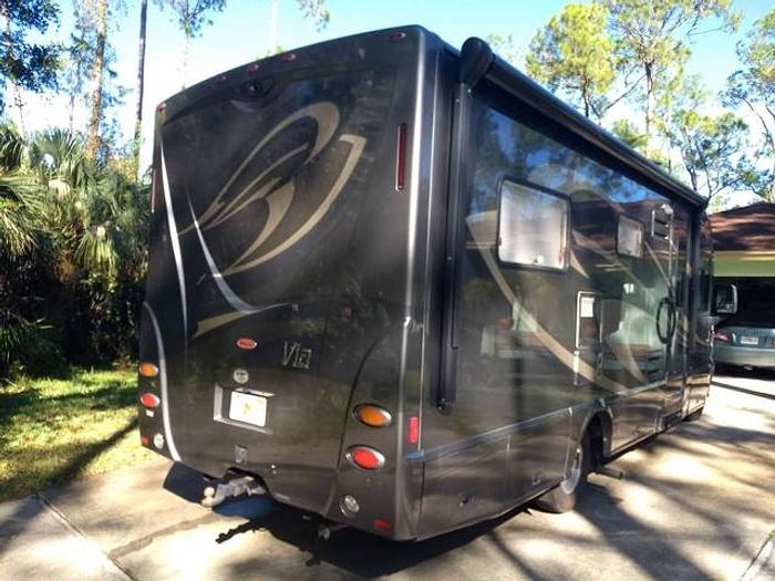 Used 2012 Winnebago VIA Q