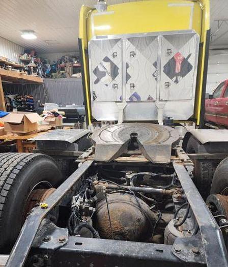 Used 2006 KENWORTH W900B with a 2006 Wilson Trailer