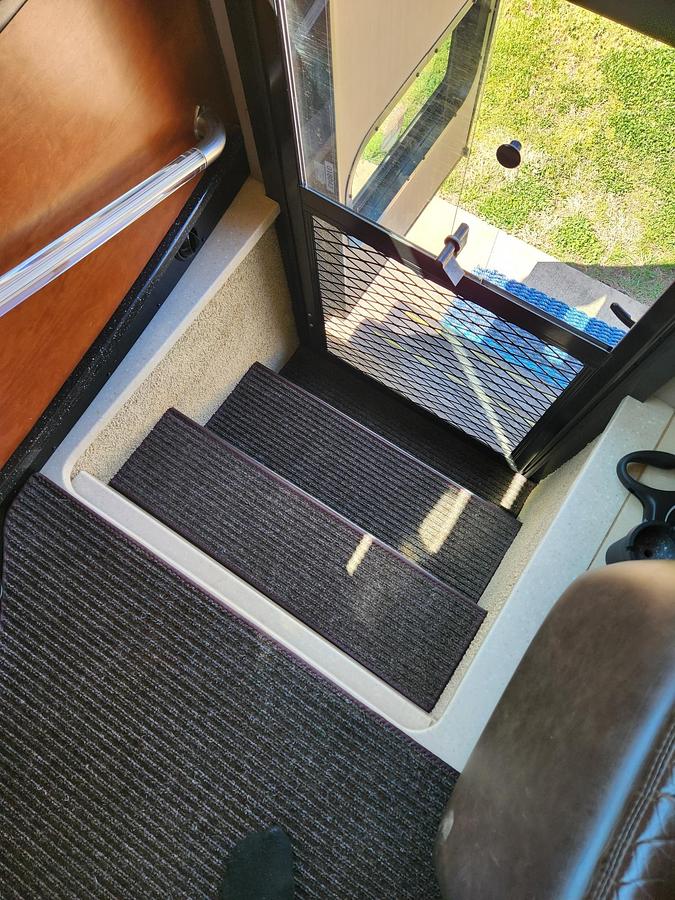 Used 2017 Tiffin Motorhomes Allegro Red 38QBA Class A Motorhome