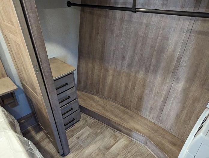 Used 2022 Keystone Arcadia 3660RL