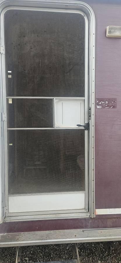 Used 2004 Featherlite Horse Trailer with Living Quarters