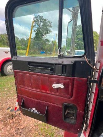 Used 1993 Freightliner FLD120
