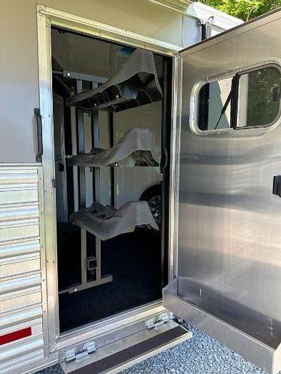 Used 2020 LOGAN XTR Horse Trailer