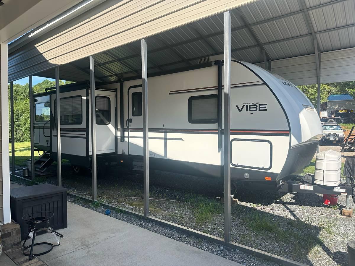 Used 2020 Forest River Vibe 33RK Travel Trailer