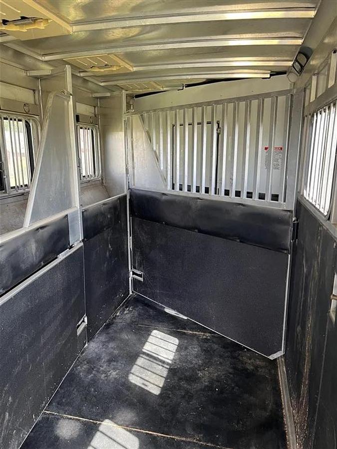 Used 2010 Sundowner Sunlite 720 6 Horse