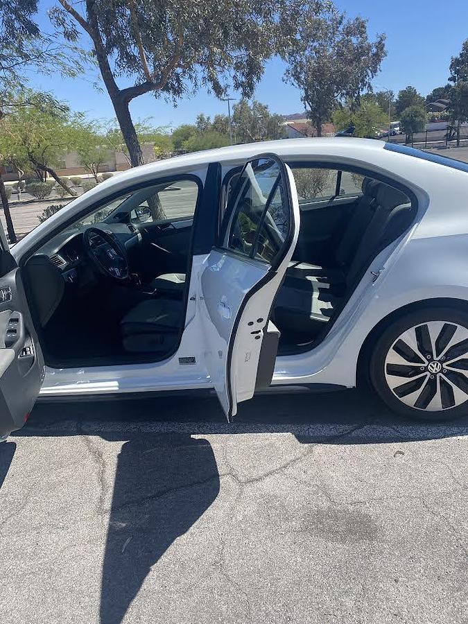 Used 2013 Volkswagen Jetta Hybrid SEL Premium