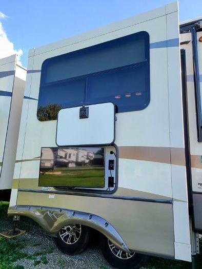 Used 2017 Keystone Montana Legacy 3661RL