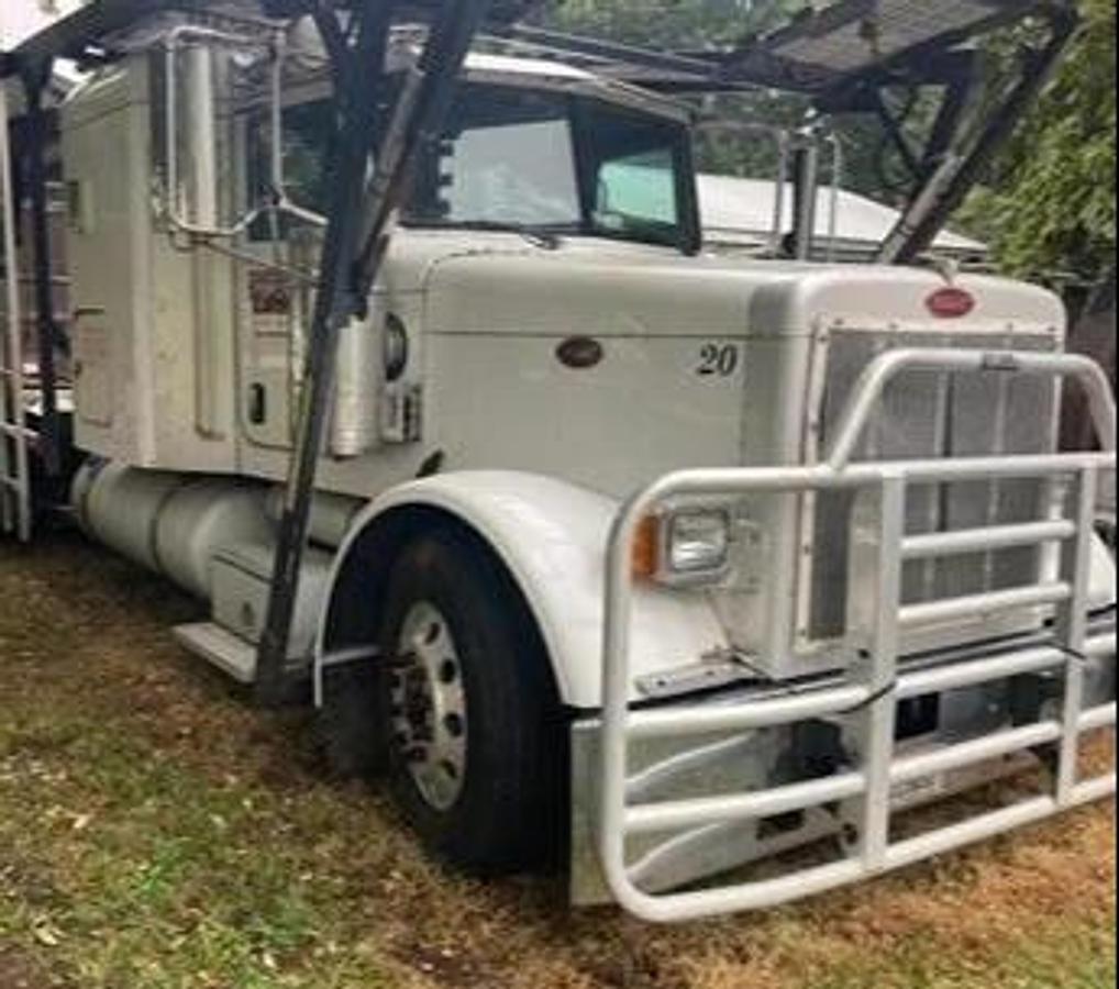 Used 2007 Peterbilt 379 Car Hauler