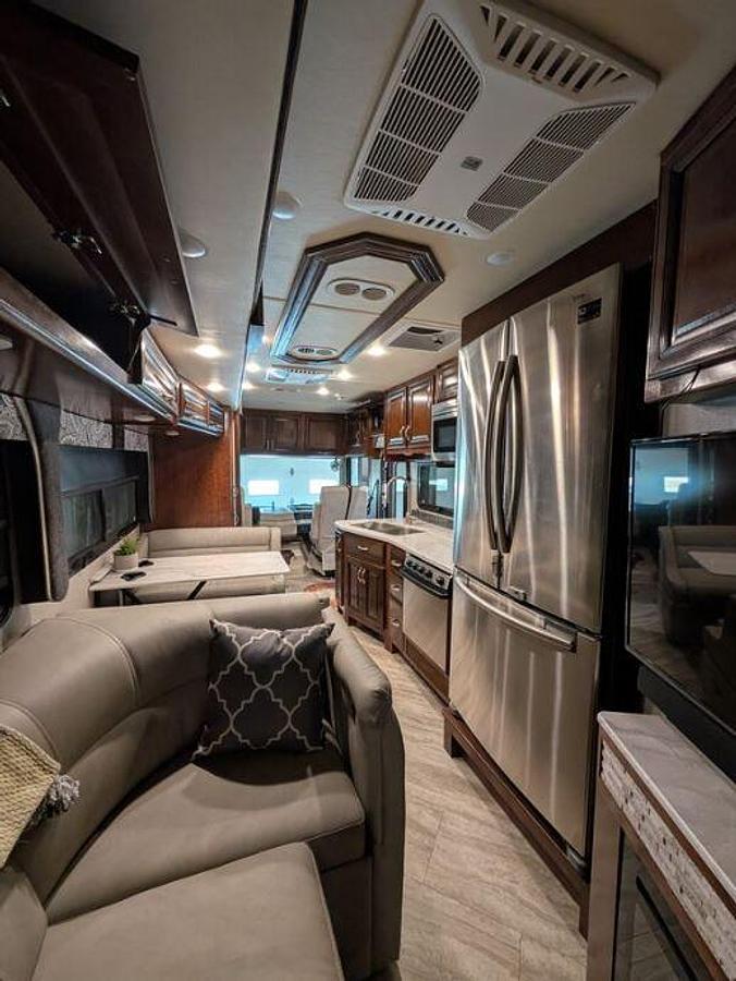 Used 2019 Fleetwood Bounder