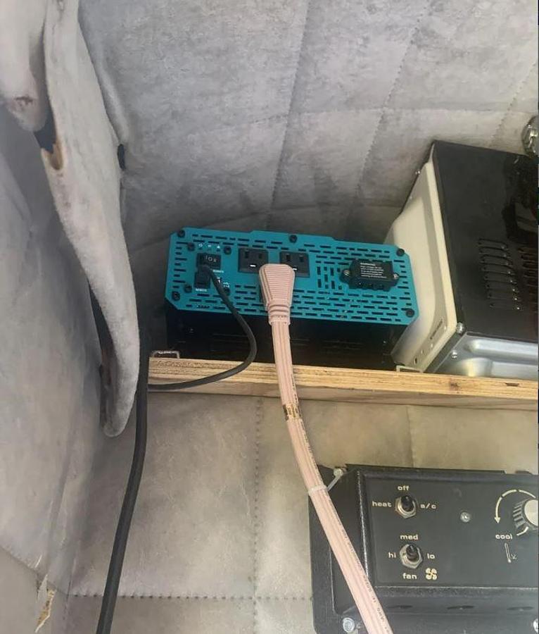 Used 1987 Peterbilt 359 Sleeper Semi Truck